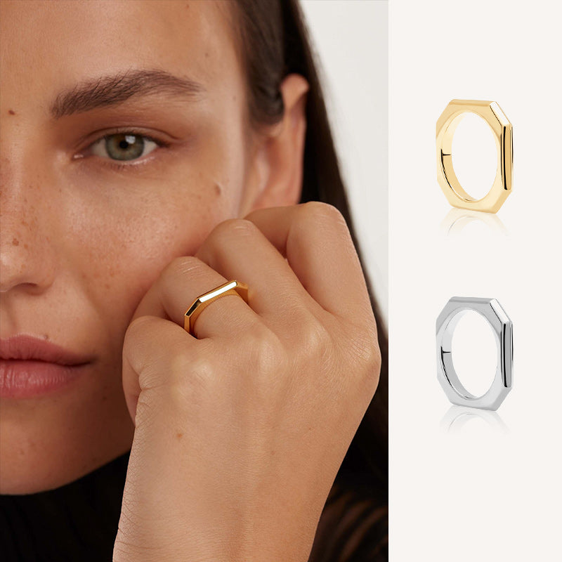 Trendline Geometric Ring on model’s hand,2 colors.
