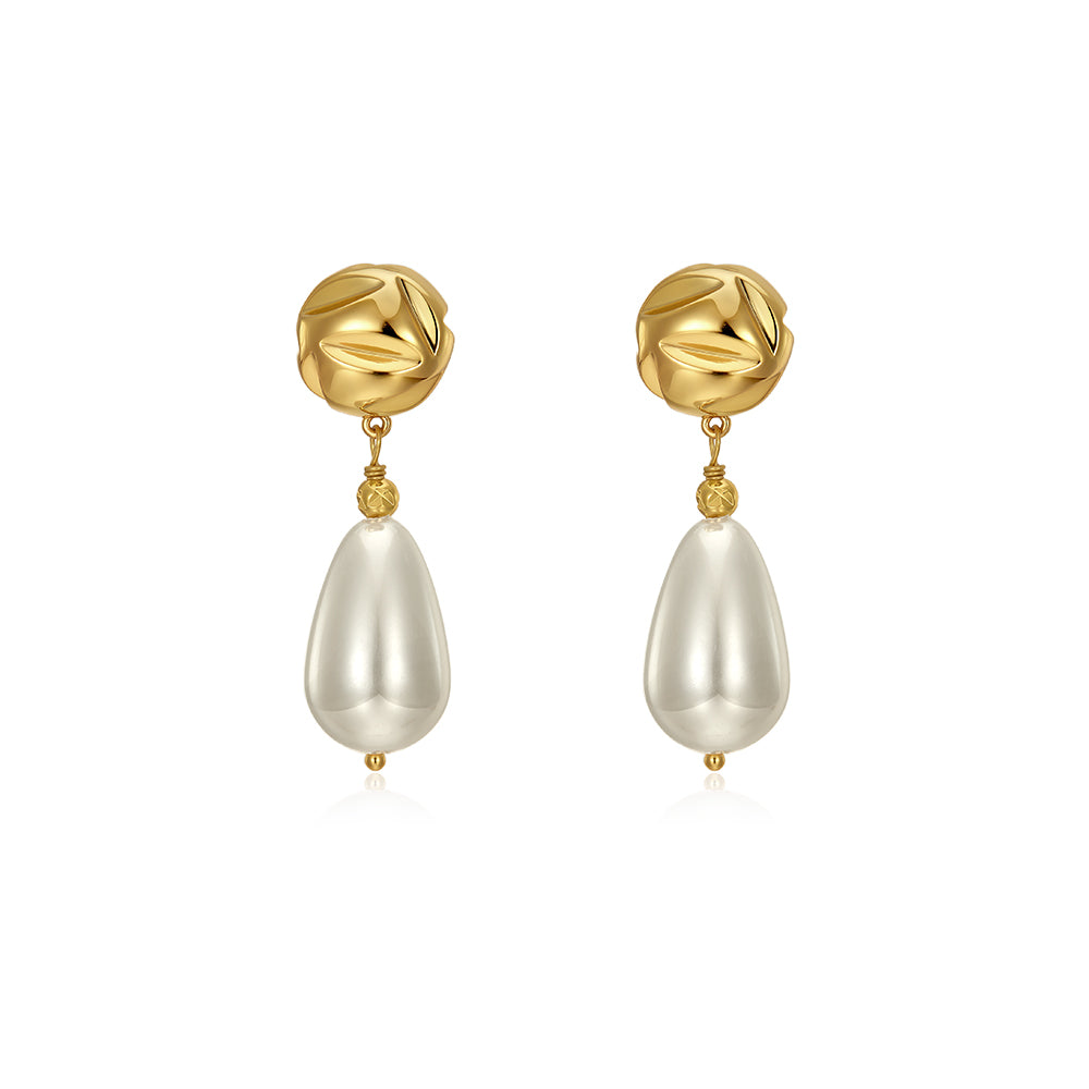 Gentle Pearl Pendant Earrings
