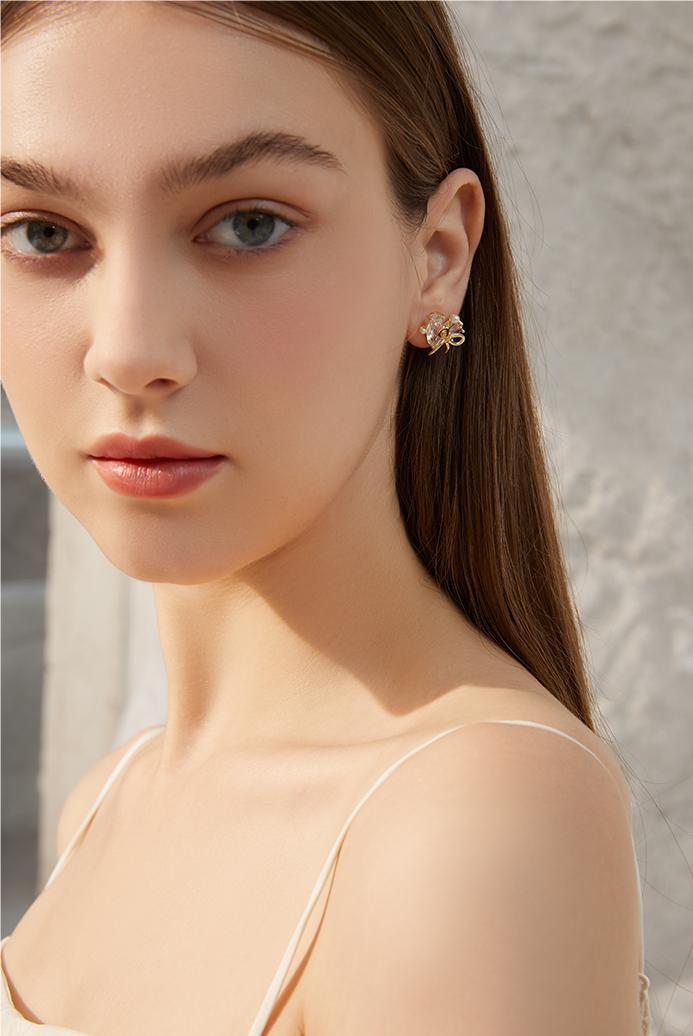 Sweet Heart Stud Earrings