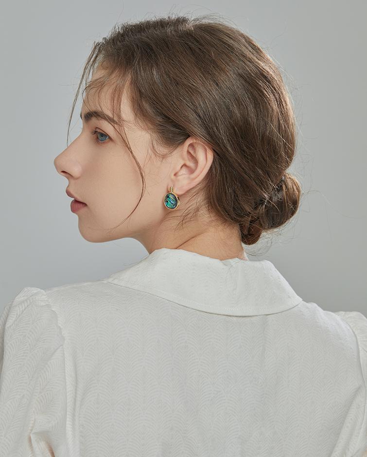 Unique Light Luxurious Shell Earrings