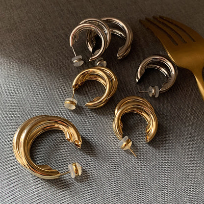 Simple metal Circle Earrings - Rare Visual Jewelry