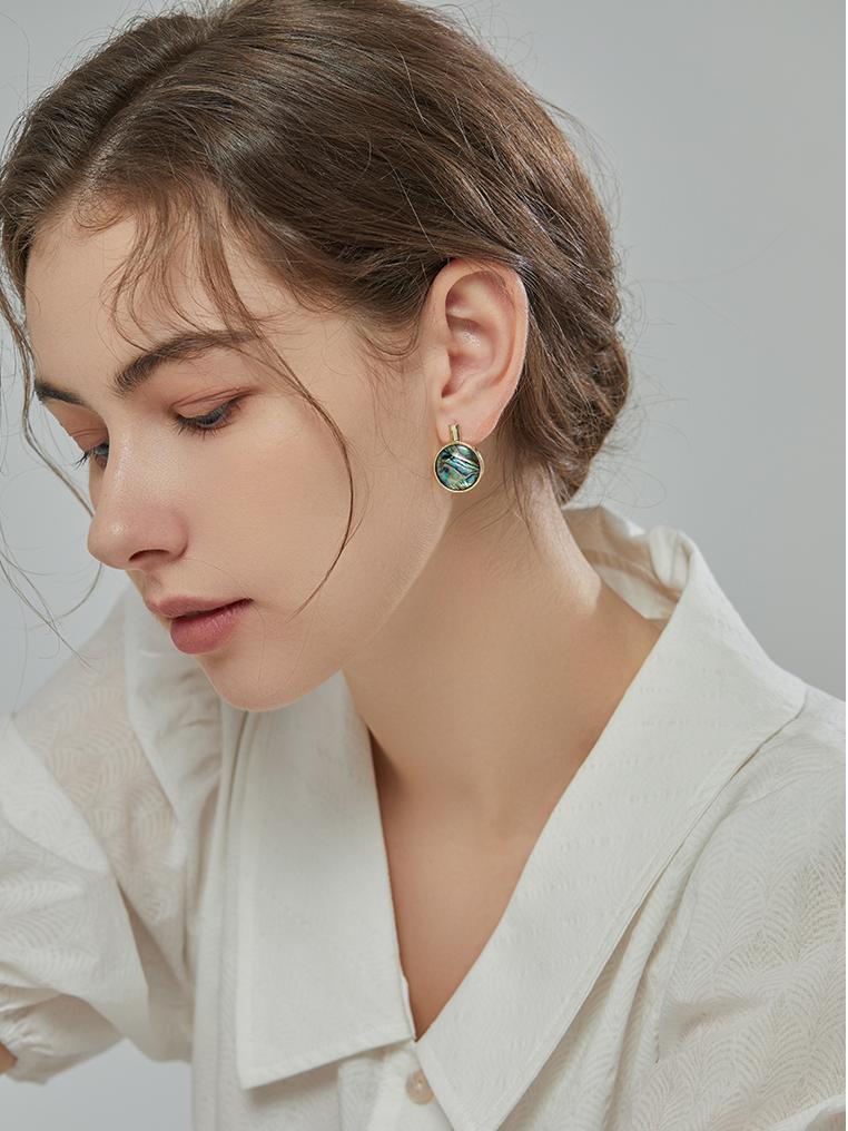Unique Light Luxurious Shell Earrings