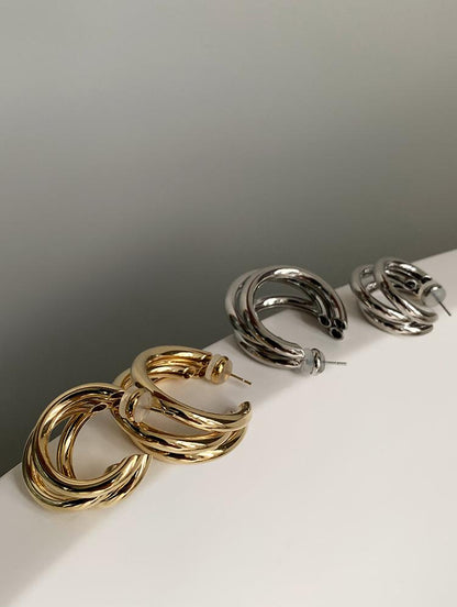 Simple metal Circle Earrings - Rare Visual Jewelry