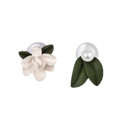 Light Luxury Gardenia Pearl Earrings - Rare Visual Jewelry