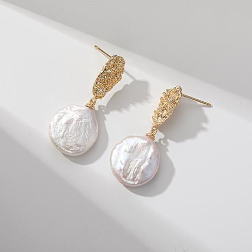 18K Gold High Grade Pearl Earrings