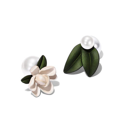 Light Luxury Gardenia Pearl Earrings - Rare Visual Jewelry
