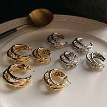 Simple metal Circle Earrings - Rare Visual Jewelry