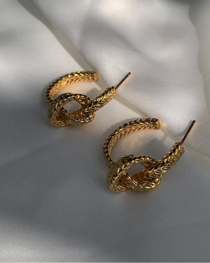 Chic Knot Link Earrings for a Stylish Edge - Rare Visual - Rare Visual Jewelry